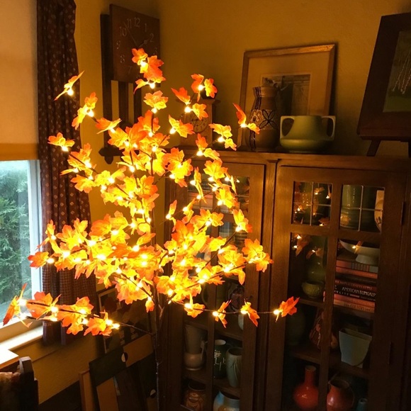 Lighted Maple Tree, 6 Feet 120 LED Artificial Tree with Lights - Picture 6 of 7